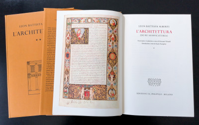 Leon Battista ALBERTI LArchitettura (De Re Aedificatoria) Libro in due volumi Edizioni Il Polifilo Milano, 1966